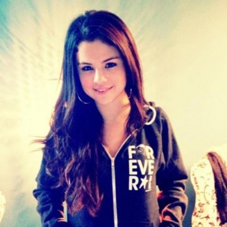 Selena!